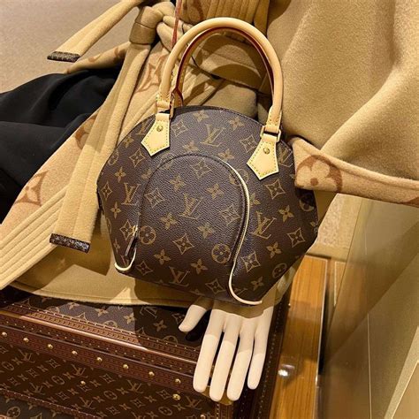 Louis Vuitton re